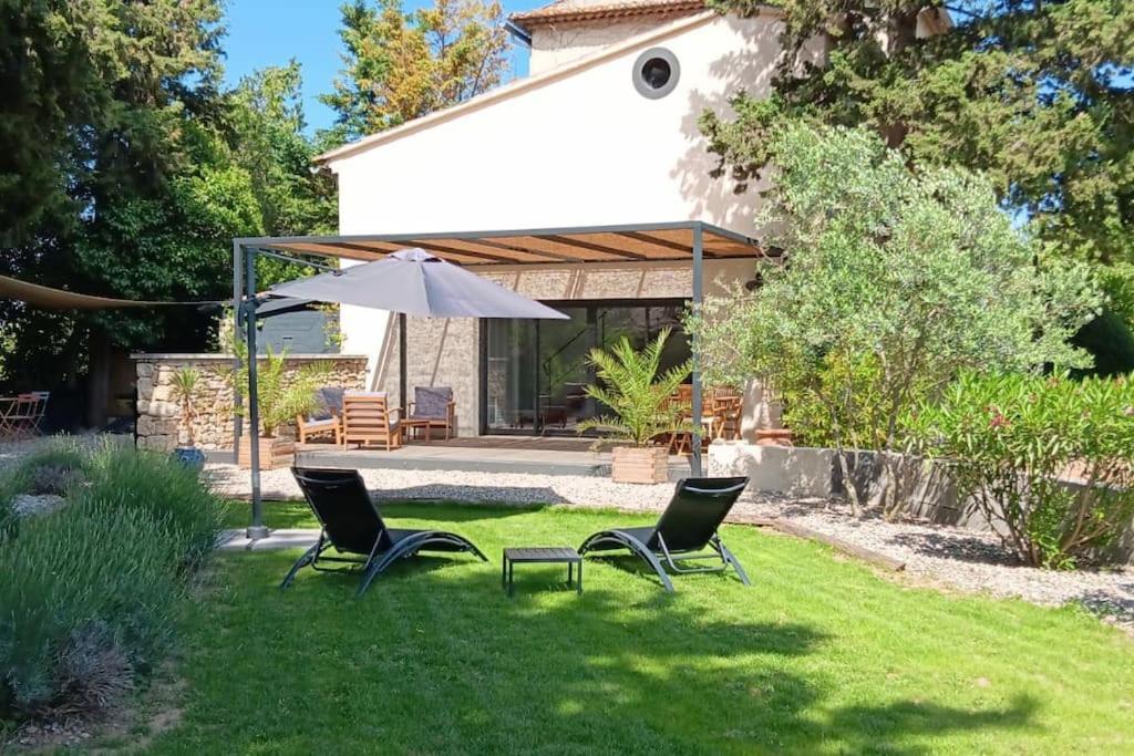 Gite Cosy Au Coeur Du Luberon Lagnes Exterior foto